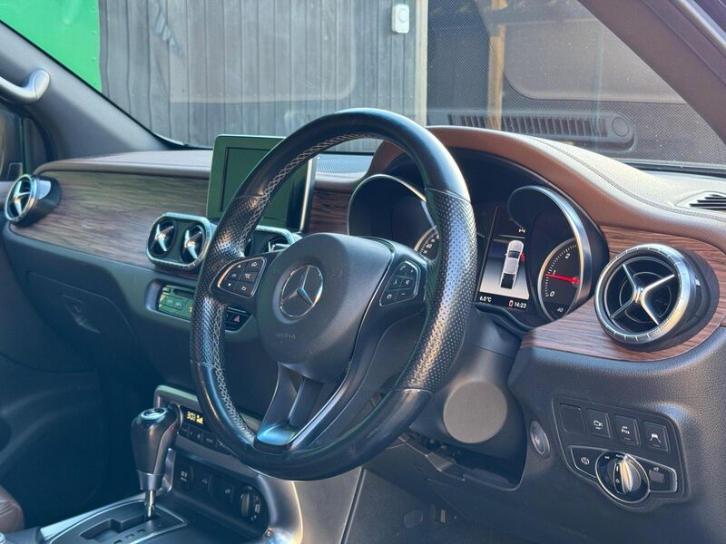 MERCEDES-BENZ X CLASS