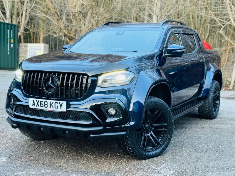 MERCEDES-BENZ X CLASS