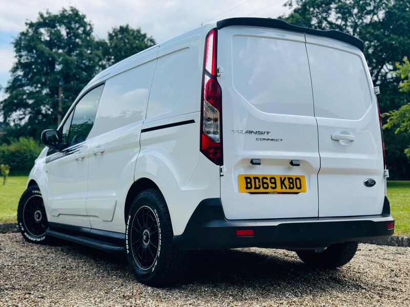 FORD TRANSIT CONNECT