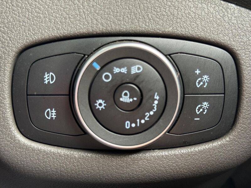 FORD TRANSIT CONNECT