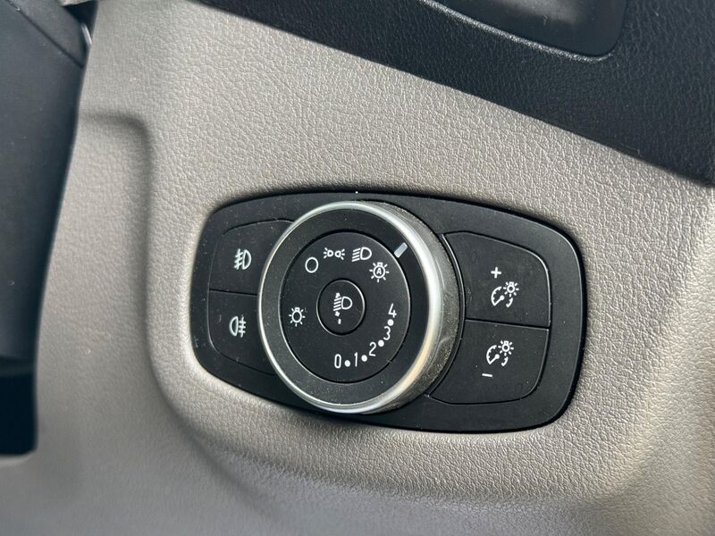 FORD TRANSIT CONNECT