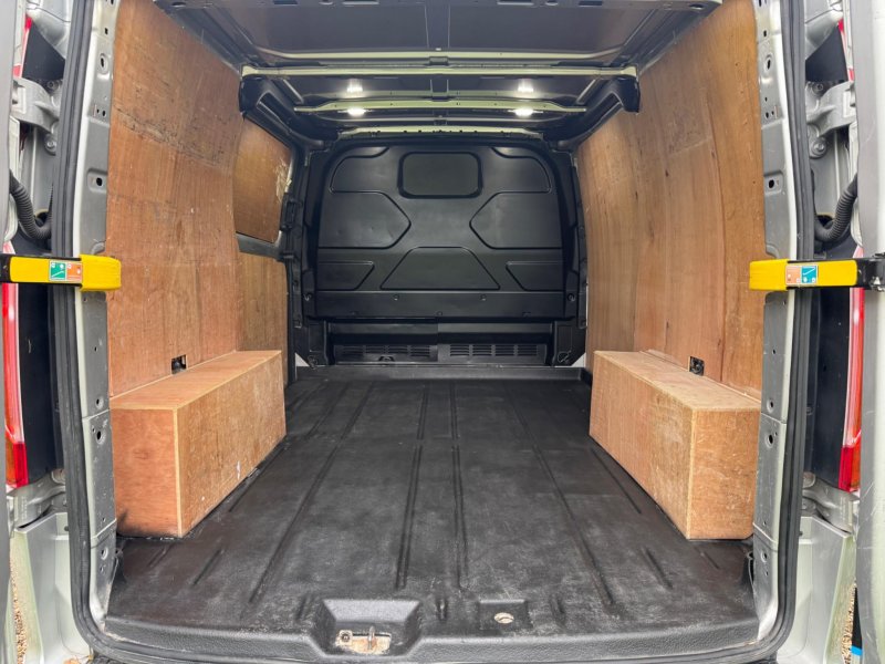 FORD TRANSIT CUSTOM