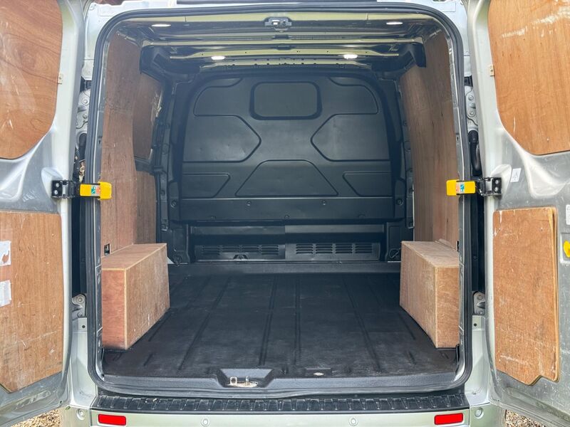 FORD TRANSIT CUSTOM