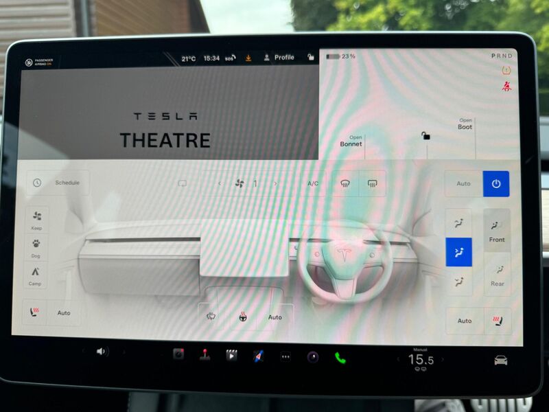 TESLA MODEL 3