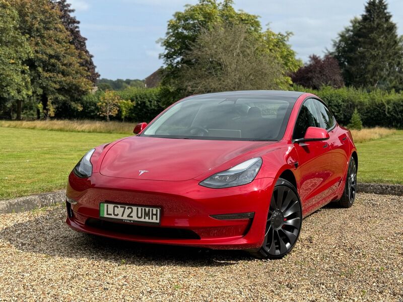 TESLA MODEL 3