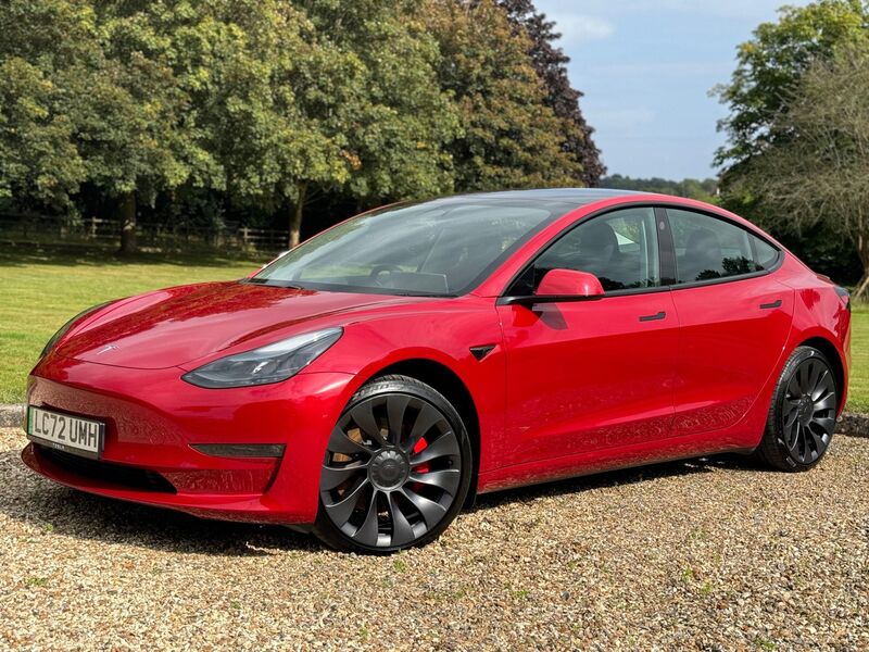 TESLA MODEL 3