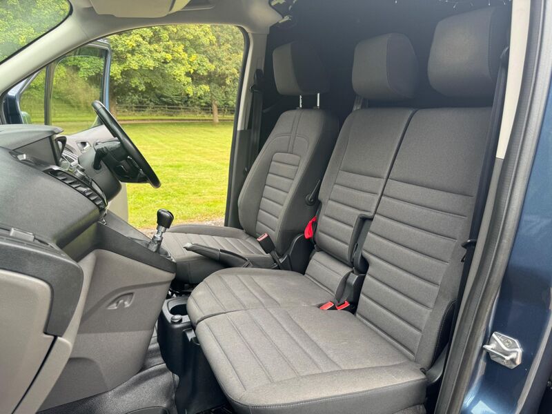 FORD TRANSIT CONNECT