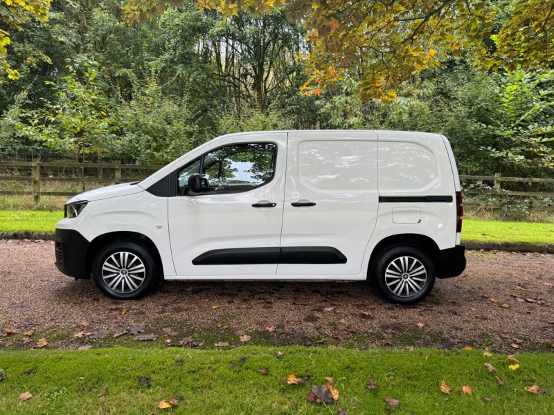 PEUGEOT PARTNER