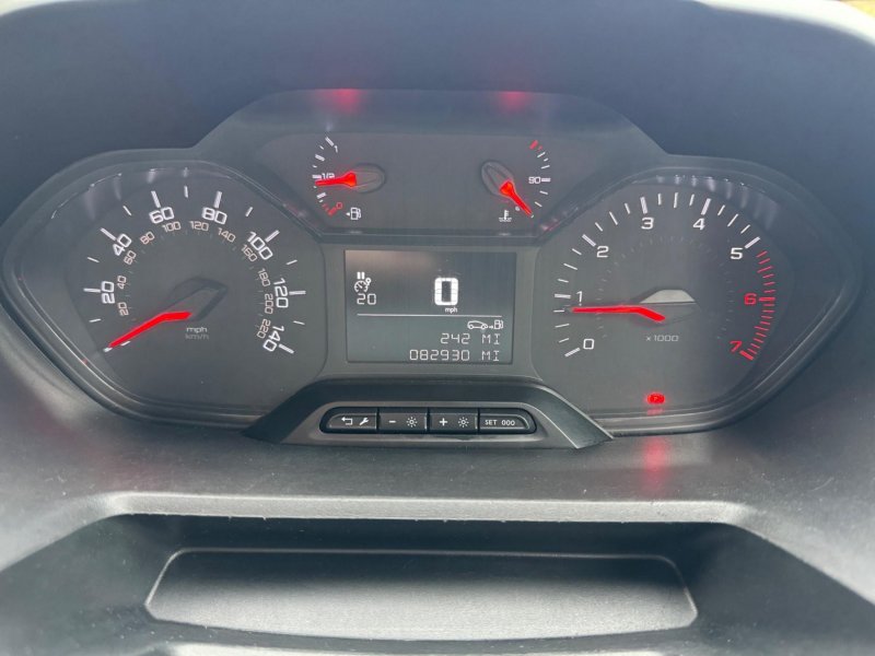 PEUGEOT PARTNER