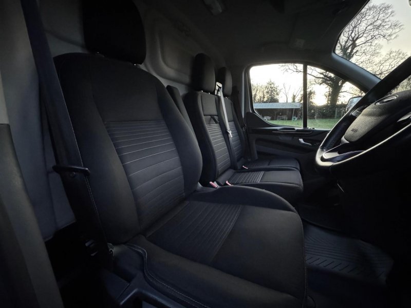 FORD TRANSIT CUSTOM
