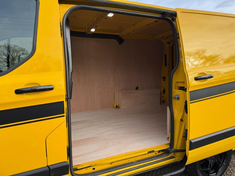 FORD TRANSIT CUSTOM