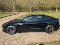 TESLA MODEL 3