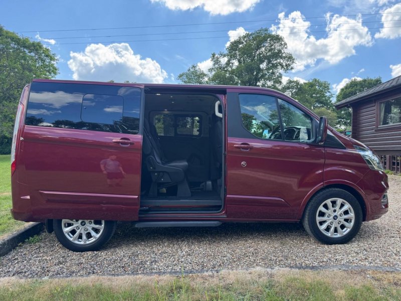 FORD TOURNEO CUSTOM