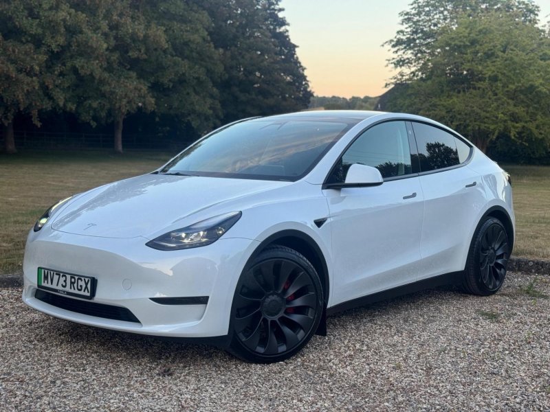 TESLA MODEL Y