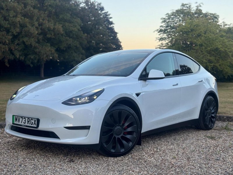 TESLA MODEL Y