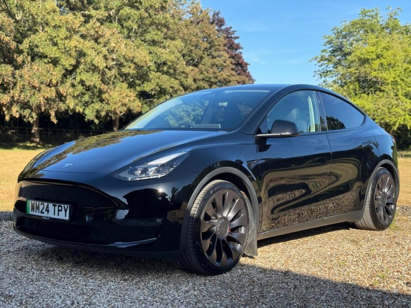 TESLA MODEL Y
