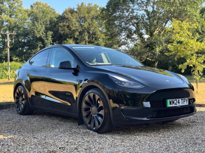 TESLA MODEL Y